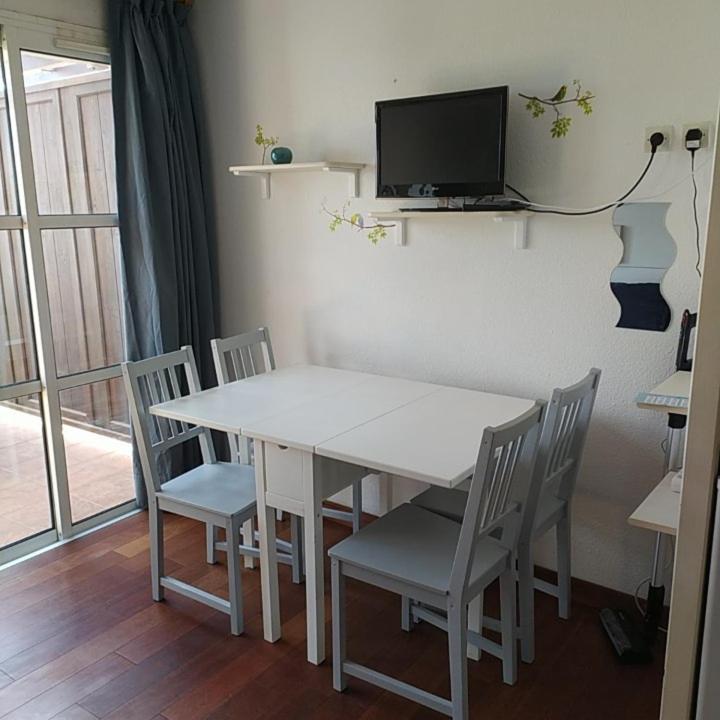 Studio 4P Vue Mer Calme Cap Esterel Saint-Raphael  Ngoại thất bức ảnh
